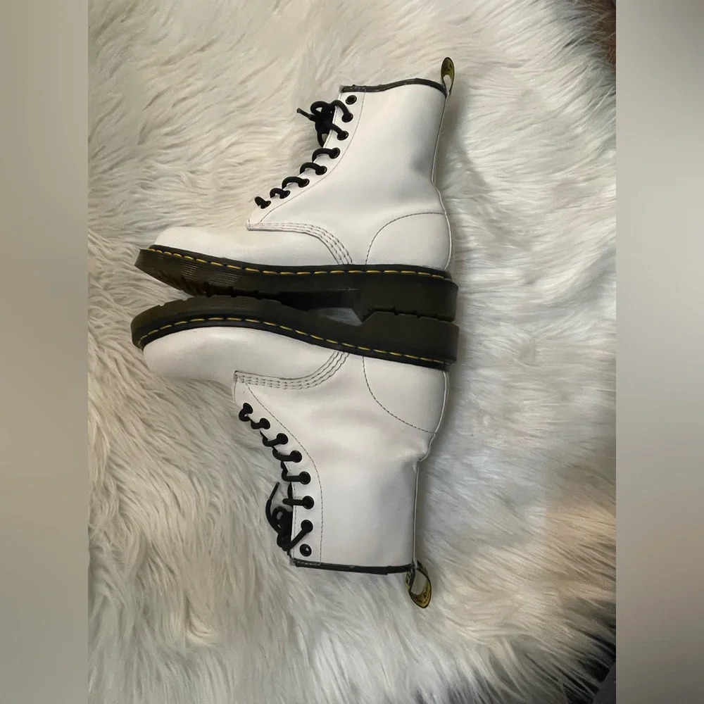 Dr. Martens White Leather Lace Up boots- Women's 7 - Picture 11 of 16